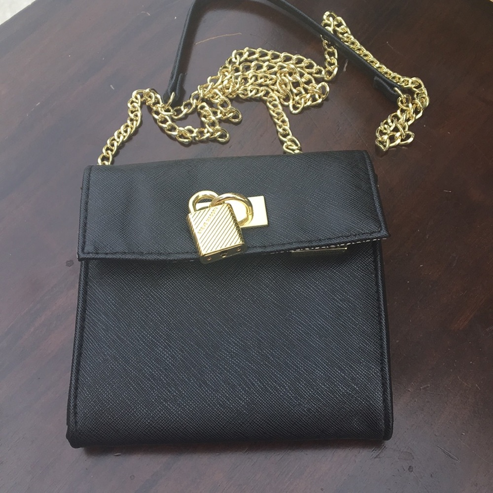 Like New Classic Black Steve Madden Bag